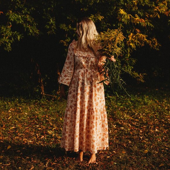 Oak Meadow Savannah Dress in Mariposa Peach - Picture 1 of 8